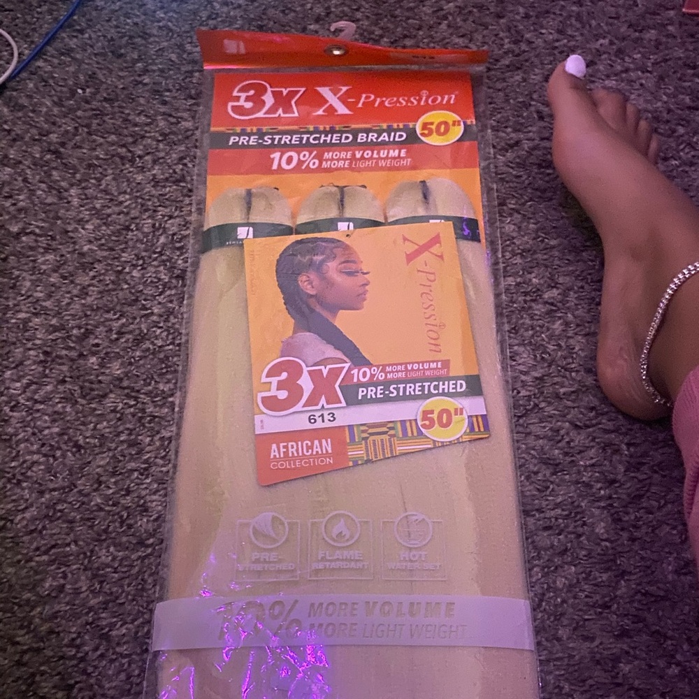 Shop now pay later 💕🛍️ 50” inch PRE-STRETCHED hair for any style.